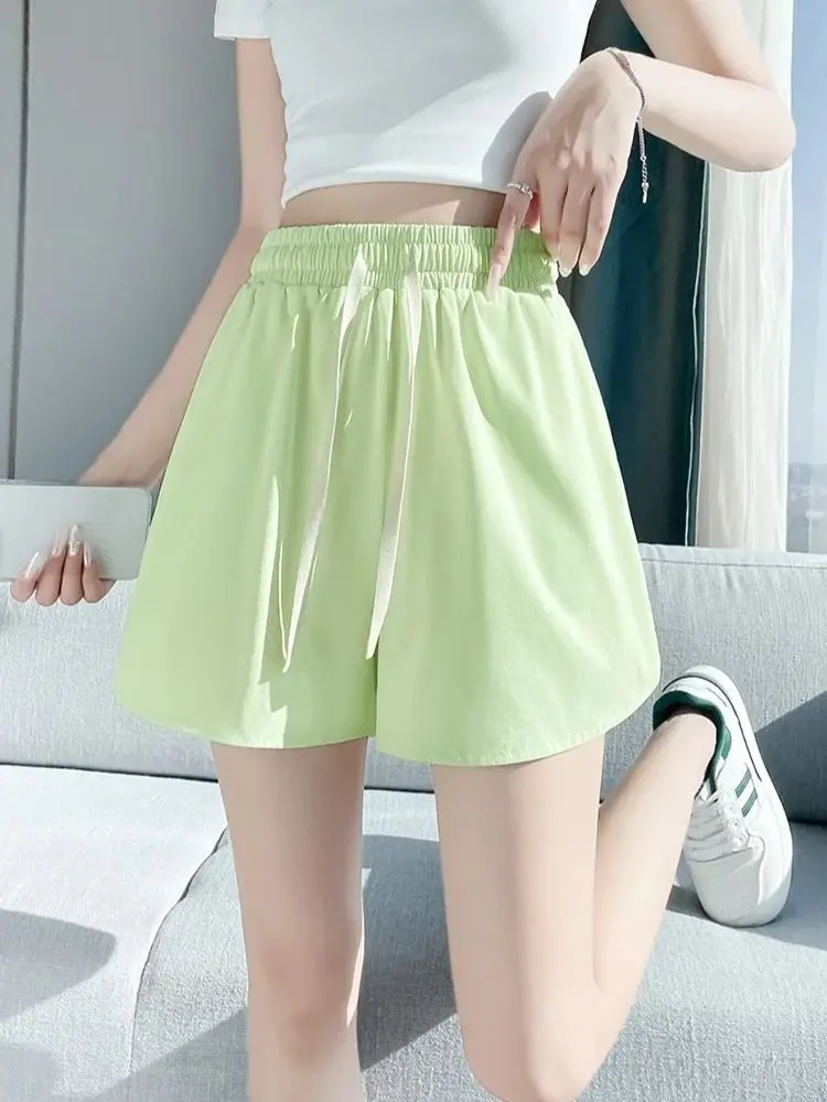 

Women's Relaxed-Fit Versatile Cropped Sports Shorts Breathable Straight-Leg Casual Gym Trousers