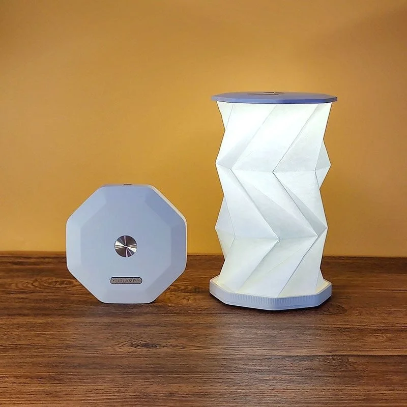 Regalo creativo Lampada rotante pieghevole magnetica Origami Art Atmosphere Lampada da scrivania Regalo culturale Luce notturna Souvenir