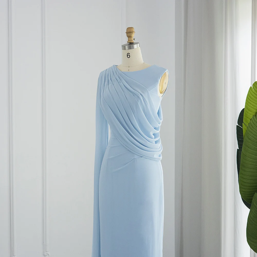 샤론은 연하늘색 아랍풍 이브닝 드레스와 깃털 망토가 있는 고급스러운 두바이 정장 파티 드레스를 여성 웨딩 SF289 맞춤 제작했습니다.