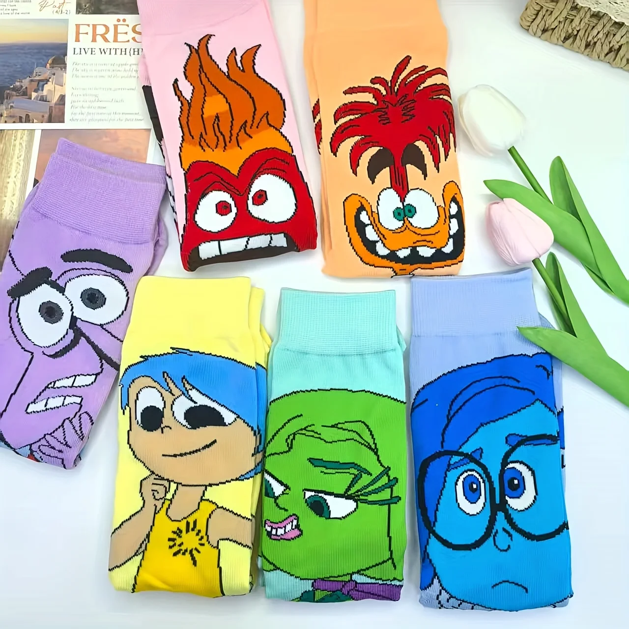 

6 Pairs of Exquisite and Novel Cartoon Special Agent Team Pattern Men's Mid Tube Socks Personalized and Cute Couple Anime Socks