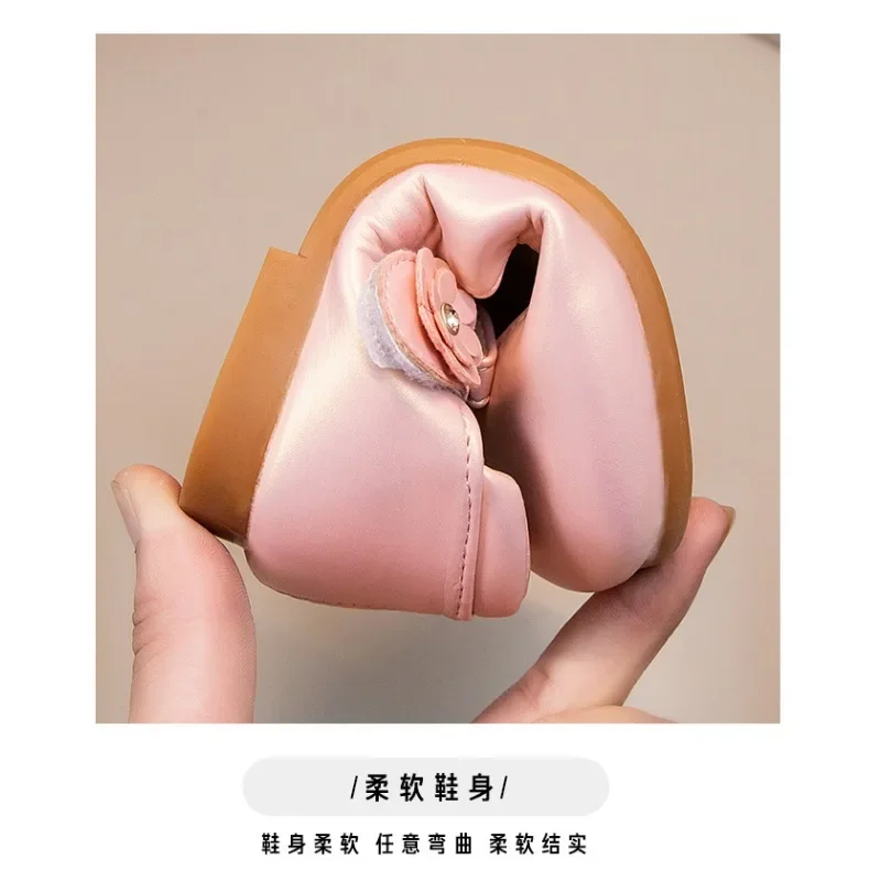 الأطفال الأبيض الأميرة الرقص لينة سوليد أحذية فتاة الربيع الصيف أحذية من الجلد النسخة الكورية تظهر زهرة منصة بلون