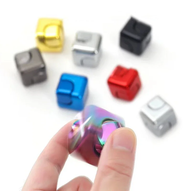 مكعب معدني الدورية جيروسكوب ببصمة الإصبع تململ مكافحة الإجهاد لعب الكبار مكتب المنزل السفر المحمولة سبينر اللعب هدايا عيد الميلاد