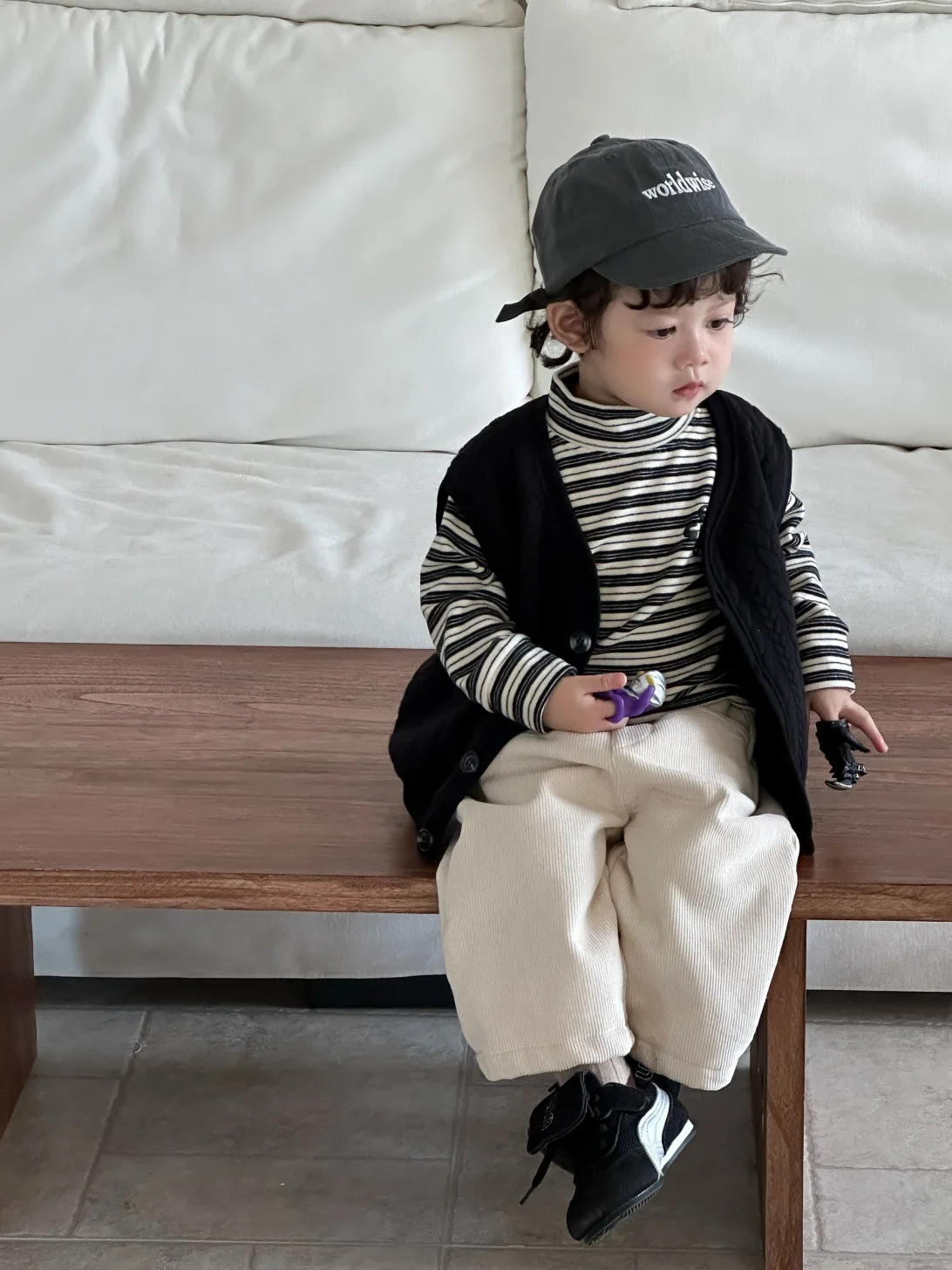 Baby Girls Casual Coat Boys Plus Velvet Thick Vest Cardigan Infant Clothes 2025 Winter New Children Sleeveless Warm Vest Jacket