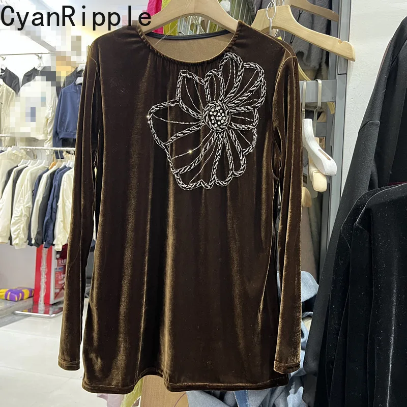 2026 New Autumn Vintage Women Velvet Long Sleeve T-shirt Embroidery Beads O-neck Pullover Top All-match Casual Pleuche Tees