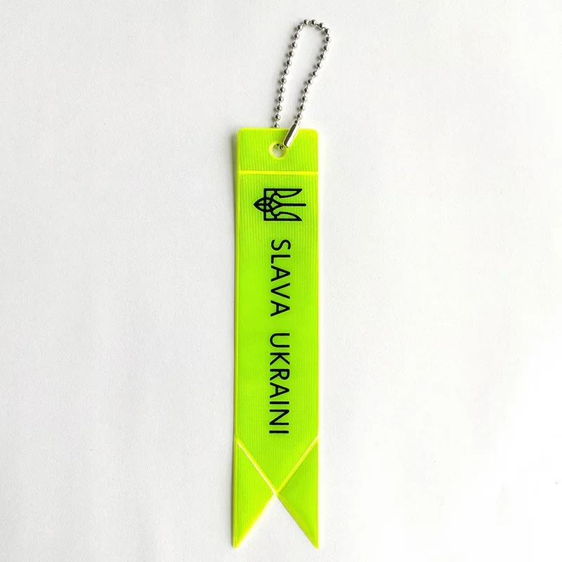 1 Piece Reflective Ukraine Flag Keychain Slava Ukraini Ribbon Carabiner Clip Reflective Badge Lanyard Attachment