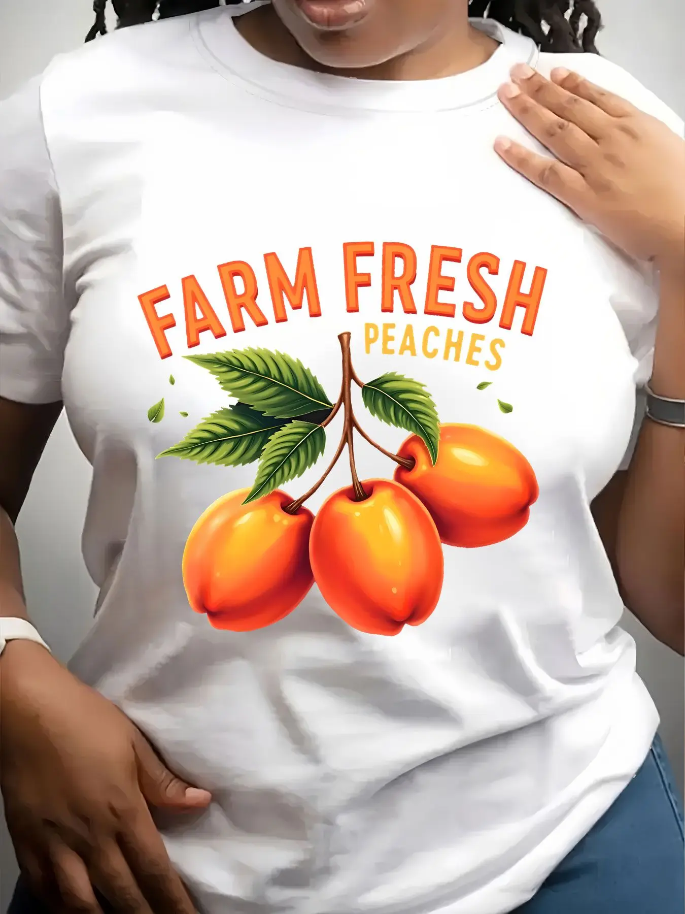 Women's Trendy Crew Neck T-Shirt Farm Fresh Peaches Fruit Print Suitable for Casual Sportswear