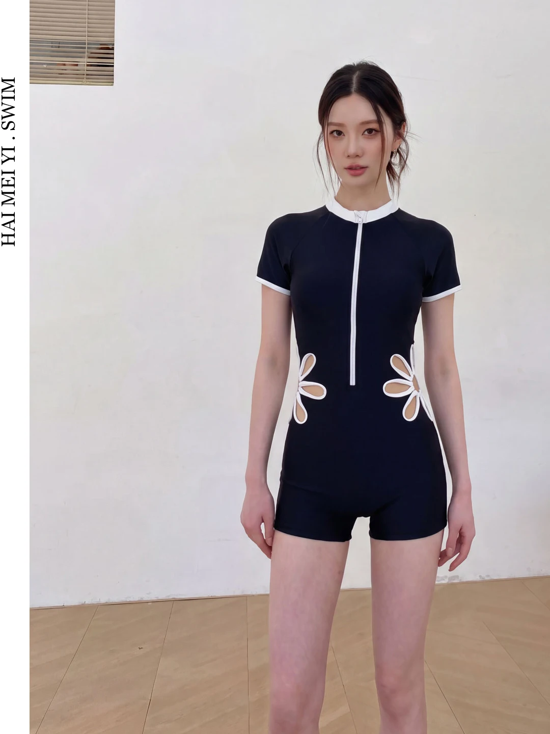 Conservative Style One-Piece Swimsuit Women's Hollow Flower Design Slimming Hot Spring Swimming Suit Nylon Spandex Fabric