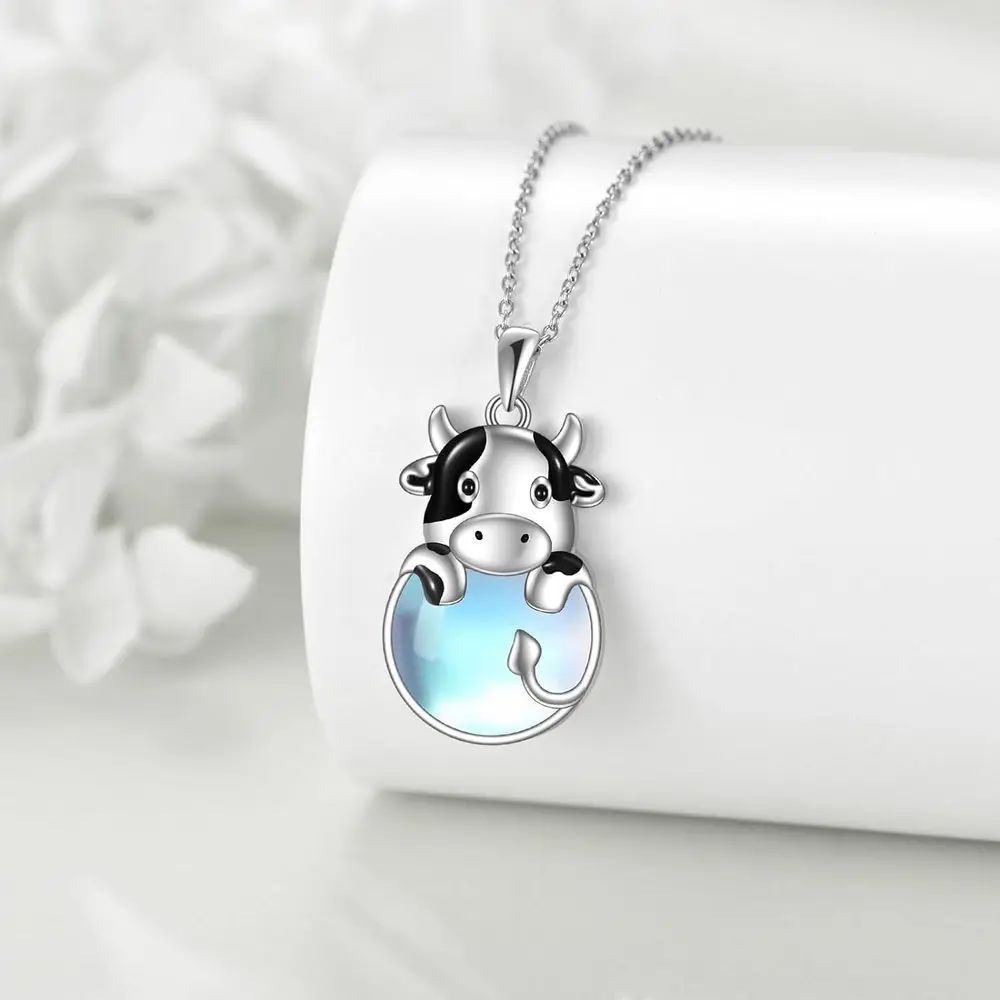 1pc Cow necklace, cute animal moonstone pendant necklace, animal jewelry gift for animal enthusiasts necklace for women