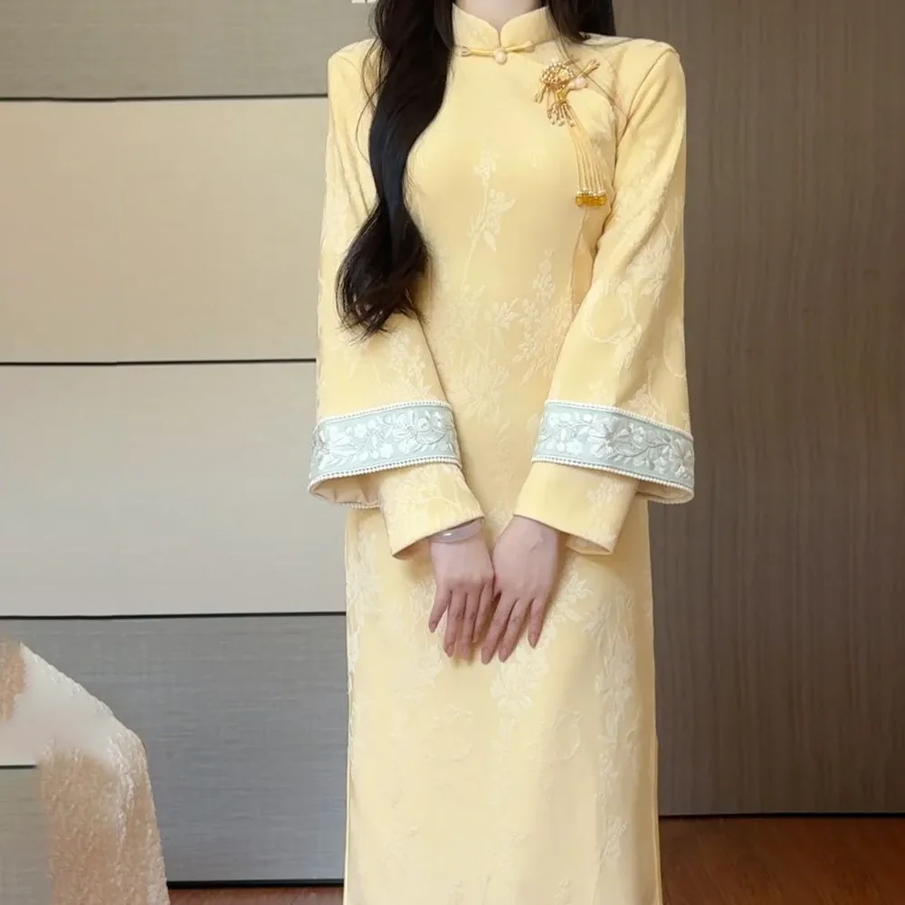 2026 New Arrival Women Yellow Cheongsam Dress Elegant Jacquard Contrast Cuff Tassel Decor Traditional Chinese Qipao Party Dress