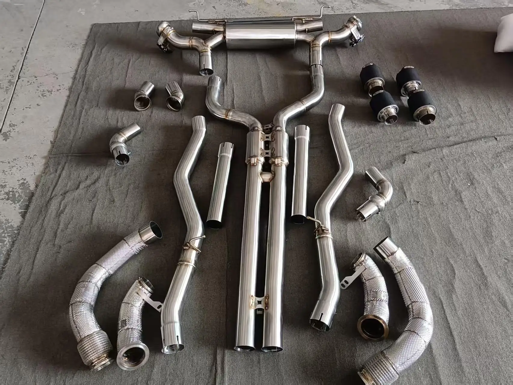 Factory Customizable M5 F90 4.4T Exhaust System 304 Stainless Steel/Titanium Valves