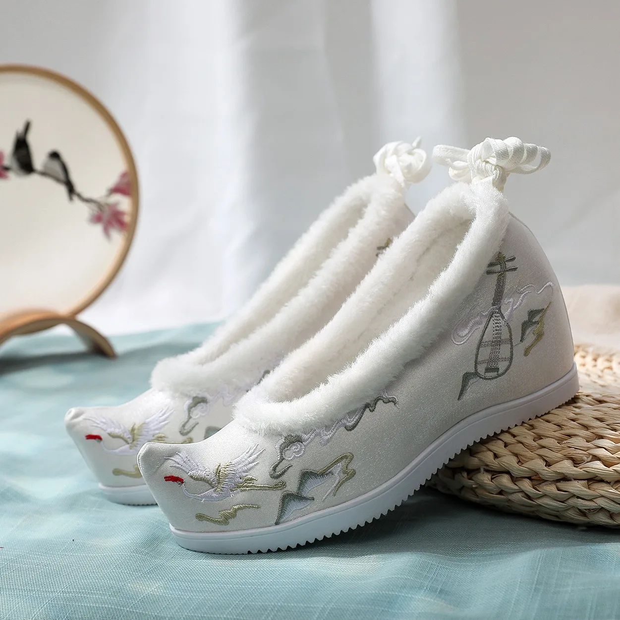 Embroidered Hanfu Shoes Women Internal Increase Ancient Fairy Shoes Chinese Style Lace-up Cloth Hanfu Shoes