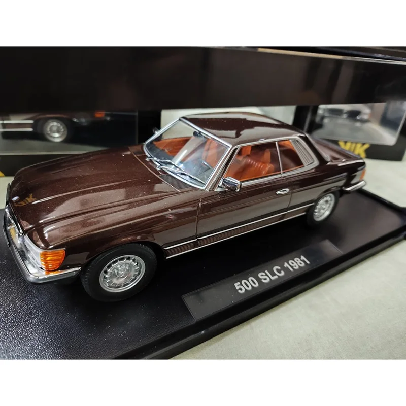 

1:18 Scale 500 SLC 1981 Alloy Car Model Ornaments