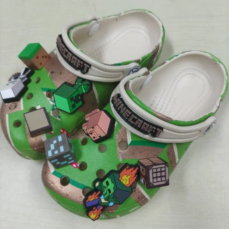 

【In Stock】New Hot My World Cartoon Character Summer Cute Cartoon Children'S Style Slippers Non-Slip Soft Soled Sandals Gift Toys