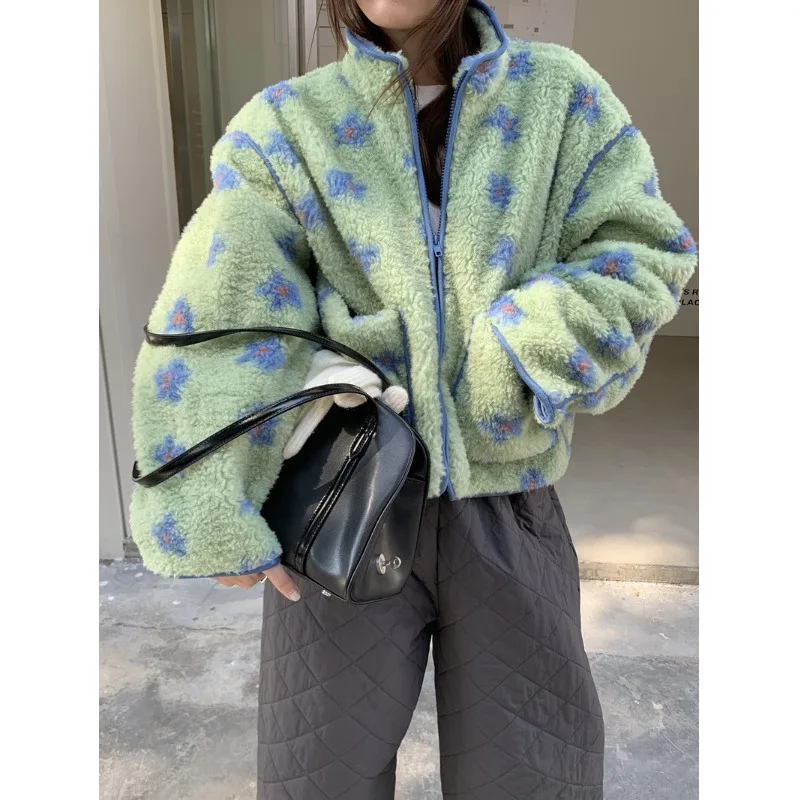 الكورية Sle Thiened الدافئة المرأة Jaet فرو الضأن إدراج القطن زهرة التطريز ملابس خارجية لفصل الشتاء عادية الشارع Sle
