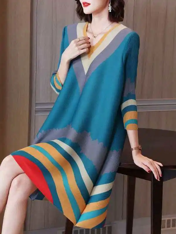 

Light Luxury Pleated Highade Dr Autumn New Sle Women's A-Line Skirt Comfortable Linen Polyester Fiber V-Ne Seven-Sve