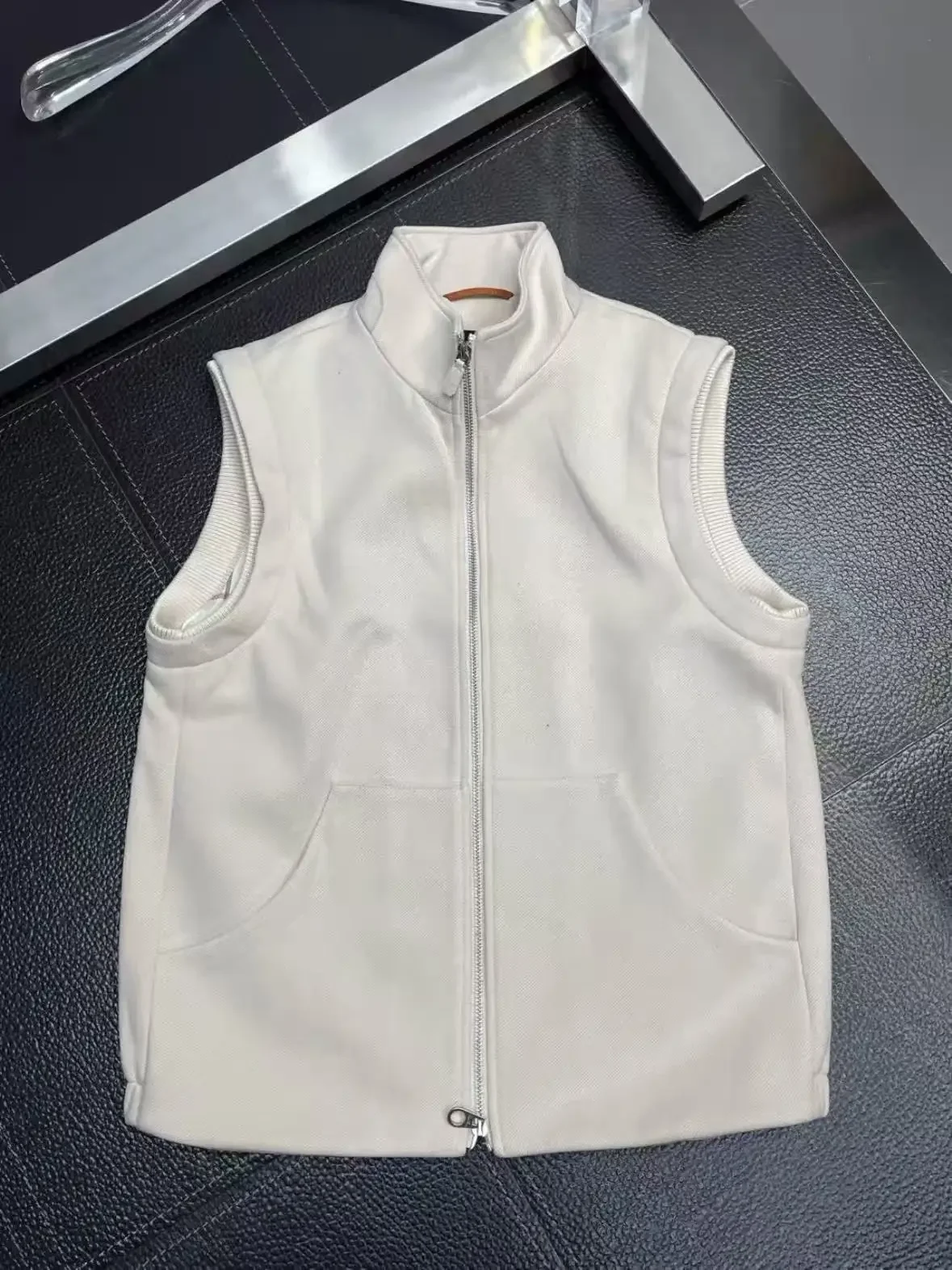 

LP letter embroidery simple business stand-up collar vest