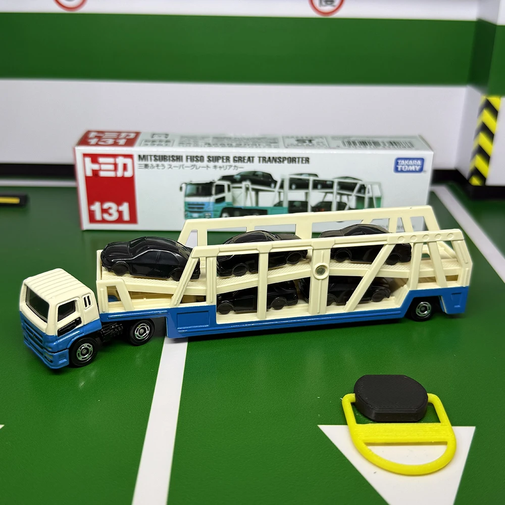 

Takara Tomy Long Type Tomica No.131 Mitsubishi Fuso Super Great Transporter Die Casting Static Alloy Car Mode Collection