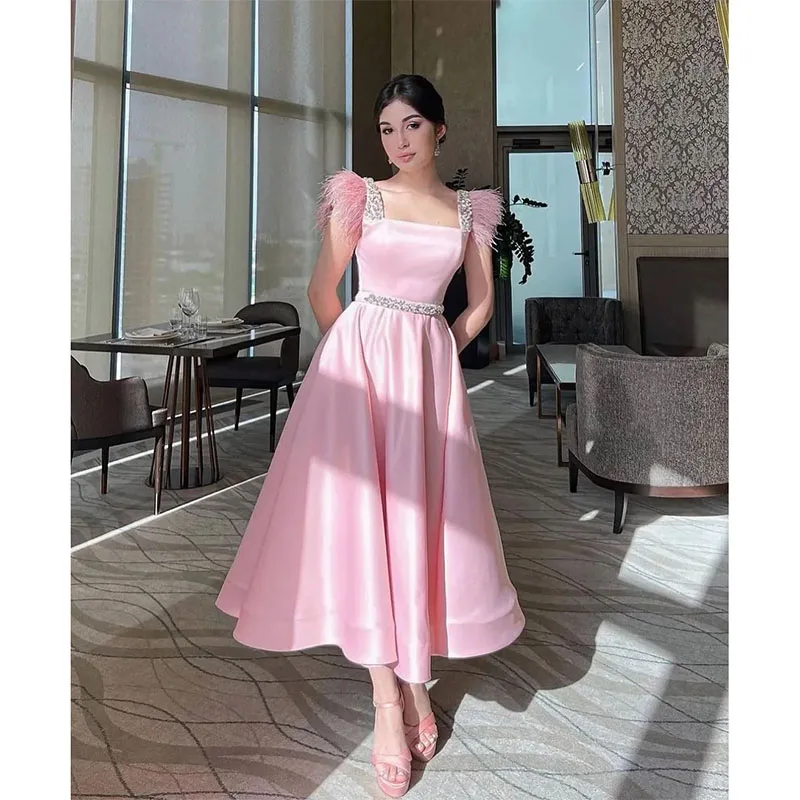 

Elegant Pink Evening Dress Satin Square Neck Ankle Length Prom Dresses Beads Feathers Saudi Arabic Formal Occasion Party Dress