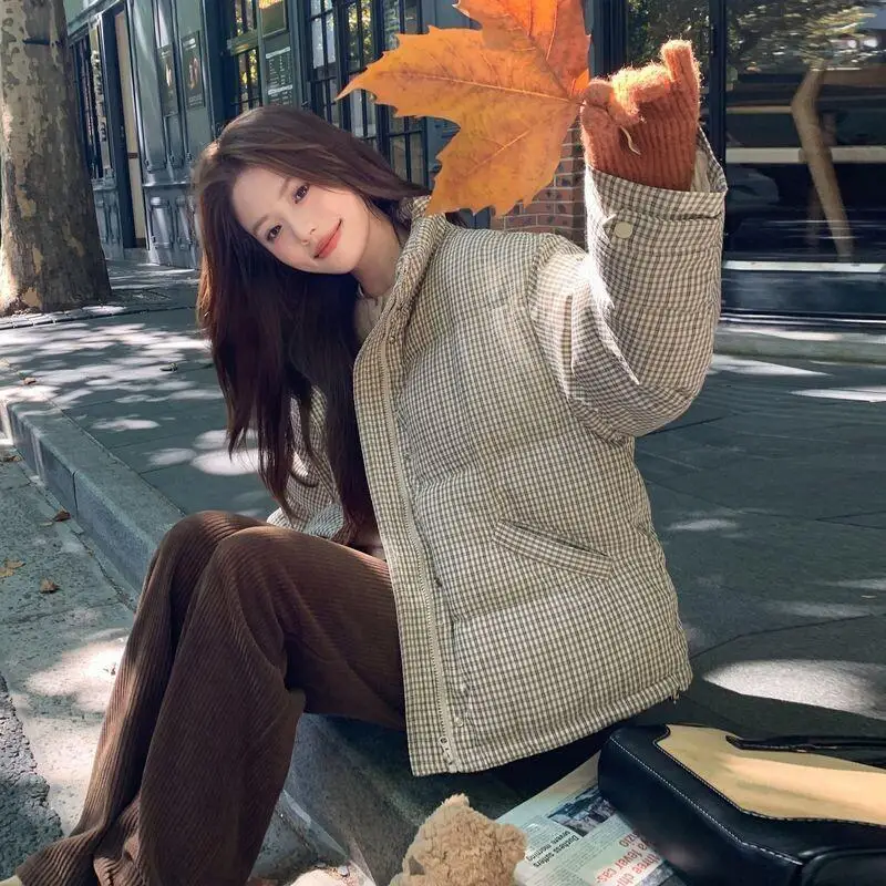 

Cotton Coat Women's Padded Jacket Thick 2025 Winter New Korean Loose Short Bread Fine Plaid Small Daily Wear Clothes Keep Warm