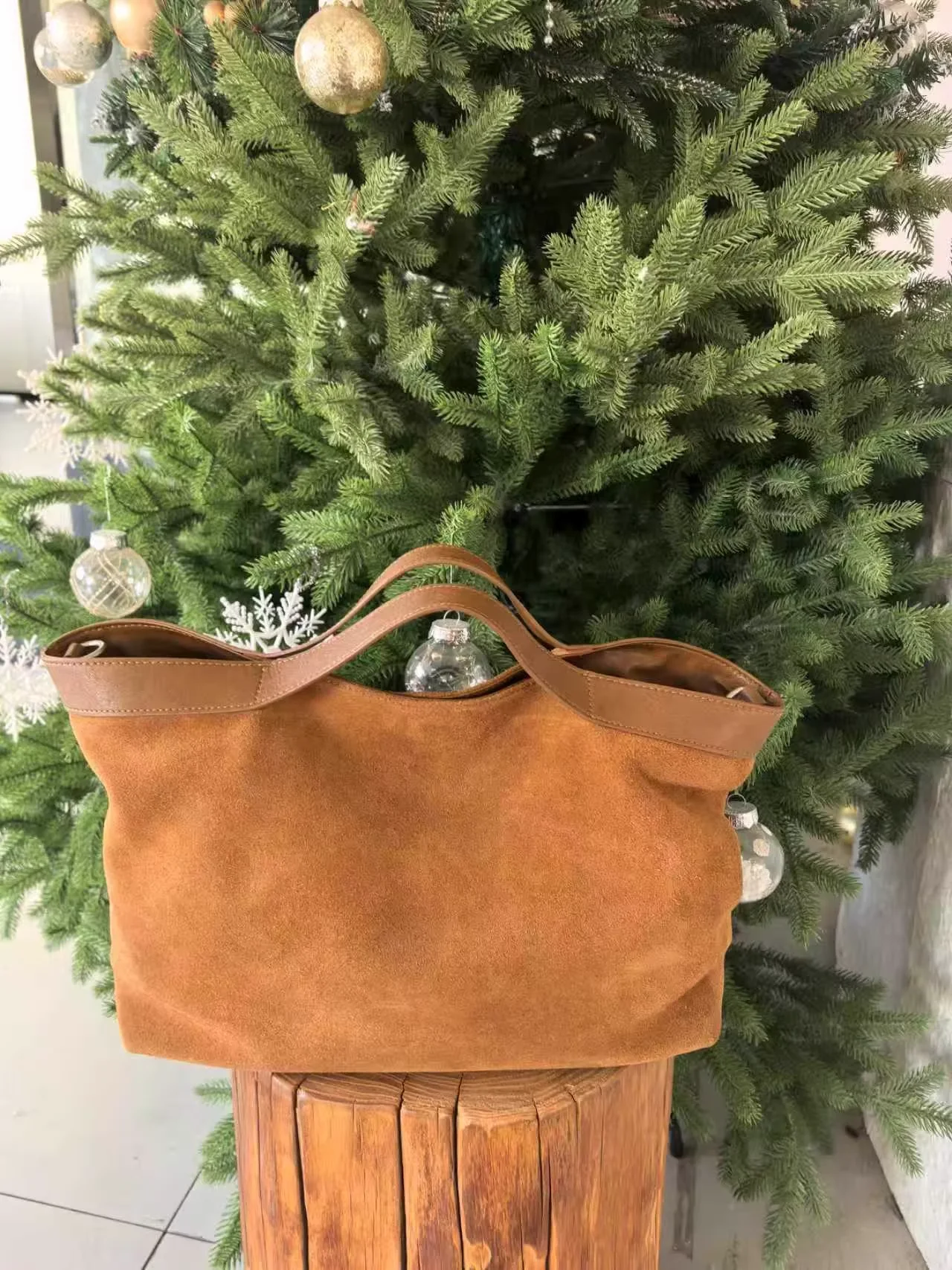 

Natural Suede Leather Handbag Women Roomy Shoulder Handbag and Purse Lazy Style Soft Matte Cowhide Tote Bags