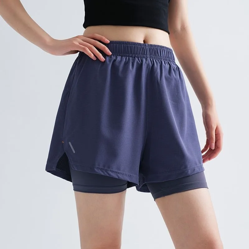 

Новинка 2025, профессиональные быстросохнущие женские шорты для бега на открытом воздухе с тремя точками и защитой от воздействия, искусственные двухсекционные шорты для бега на открытом воздухе