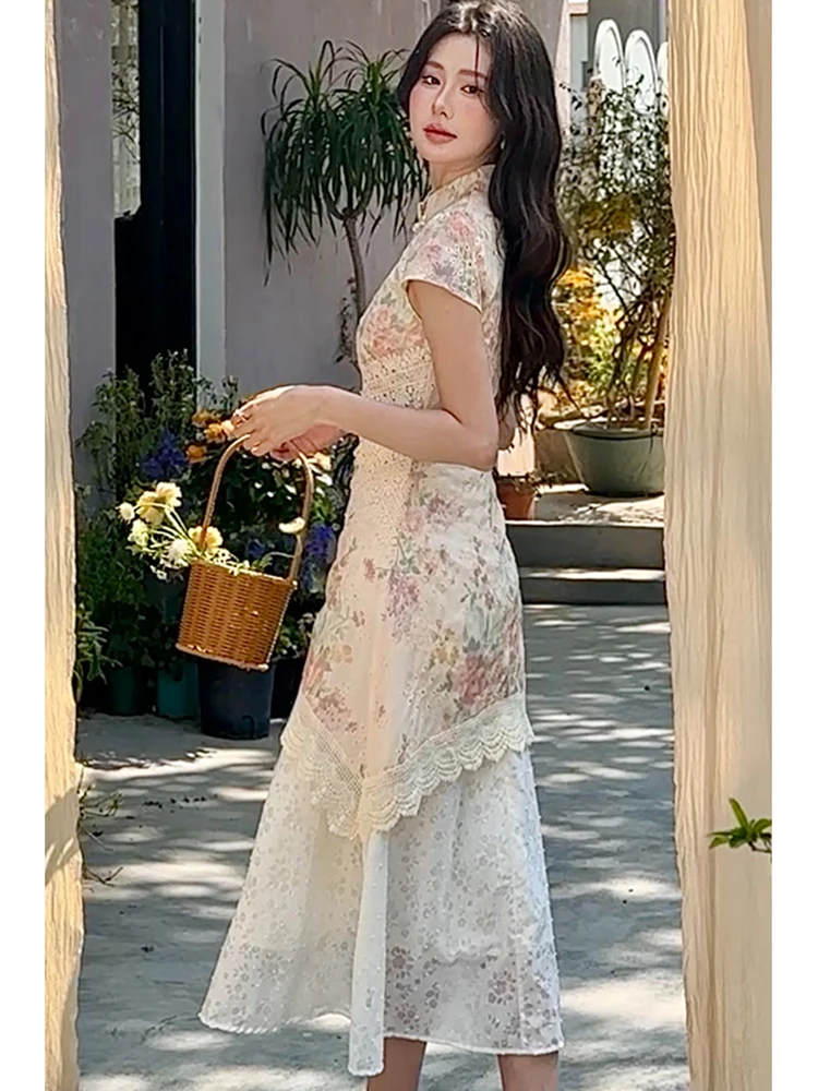 Sukienka damska w stylu koreańskim, imitacja dwuczęściowej, z krótkim rękawem, stójką, cheongsam, bodycon, na studniówkę, z koronkowymi wstawkami w kwiaty, patchworkowa, na lato 2025.