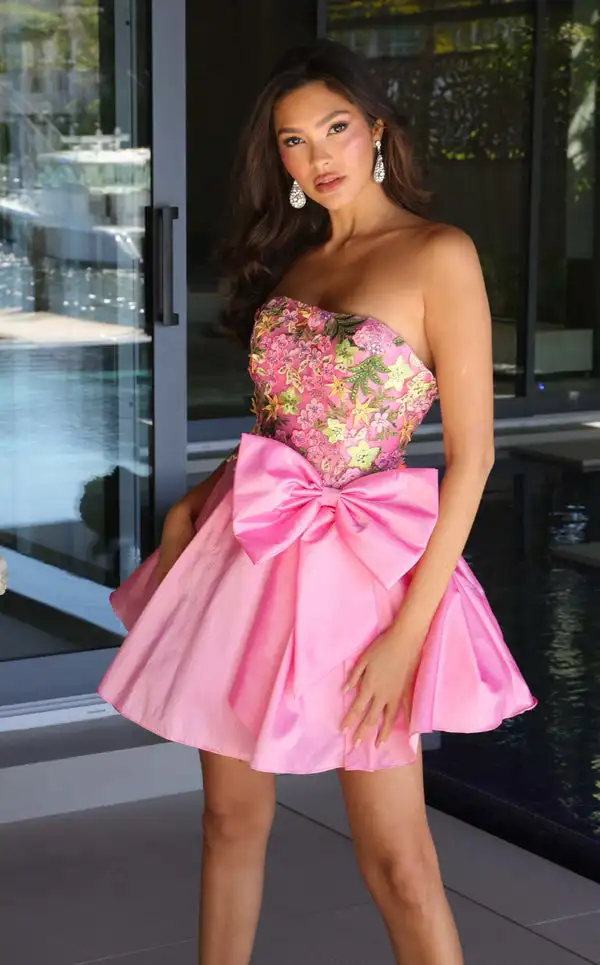 

Индивидуальные модные шармезные аппликации с бисером и бантом, плиссированные мини-платья трапециевидной формы без бретелек, повседневные платья для особых случаев на заказ