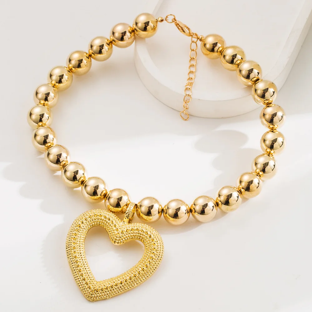 

Steampunk Vintage Big Hollow Love Heart Pendant Necklace for Women Exaggerate CCB Beads Chains Choker Necklace Party Jewelry