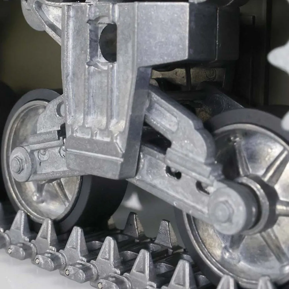 

1/16 HENG LONG 7.0 Индивидуальный радиоуправляемый танк M4A3 Sherman RC Tank 3898 Barrel Recoil 360 ° Металлические страйкбольные уличные игрушки TH17682