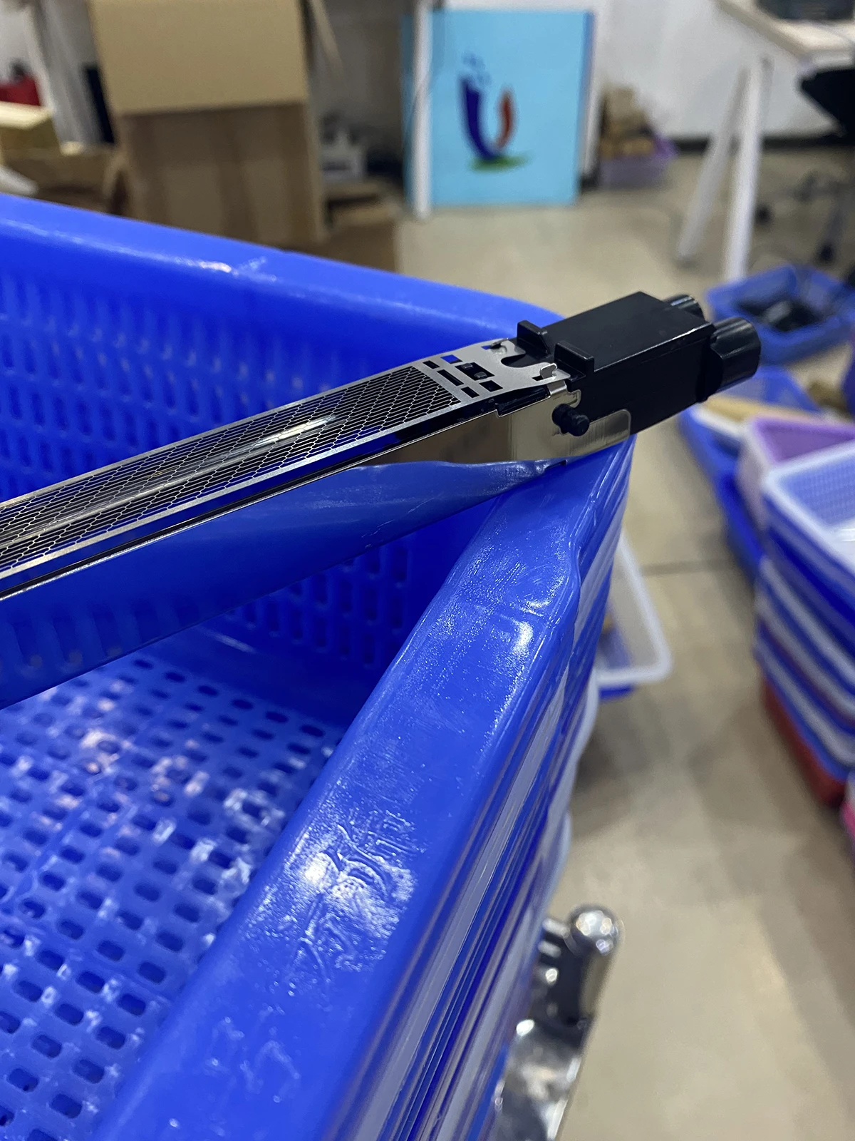 

Коронный блок зарядки для Konica Minolta C6500 C5501 C6000 C6501 C7000 Corona Grid