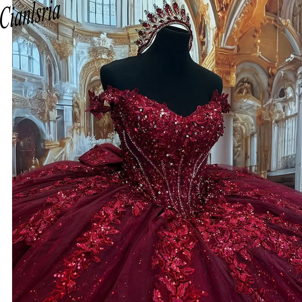 

Розовые блестящие платья принцессы Quinceanera с открытыми плечами и аппликацией Crystal Sweet 15, платье Золушки, дебютант