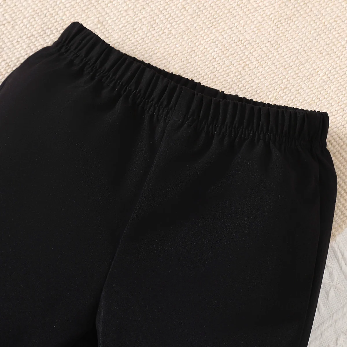 2-teiliges Baby-Set für Jungen mit Reverskragen, farblich abgesetztem Oberteil und Hose, modisches Set für 0-3-jährige Babys, Frühlings- und Herbst-Set für kleine Gentlemen – Detail 5