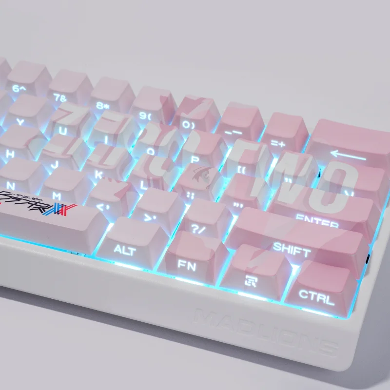 130 مفتاحًا حبيبيًا في أغطية مفاتيح FRANXX 02 رسوم متحركة PBT شفافة 2D Chreey Factory قابلة للتكيف للغاية Made68 Mad68 Wooting 60