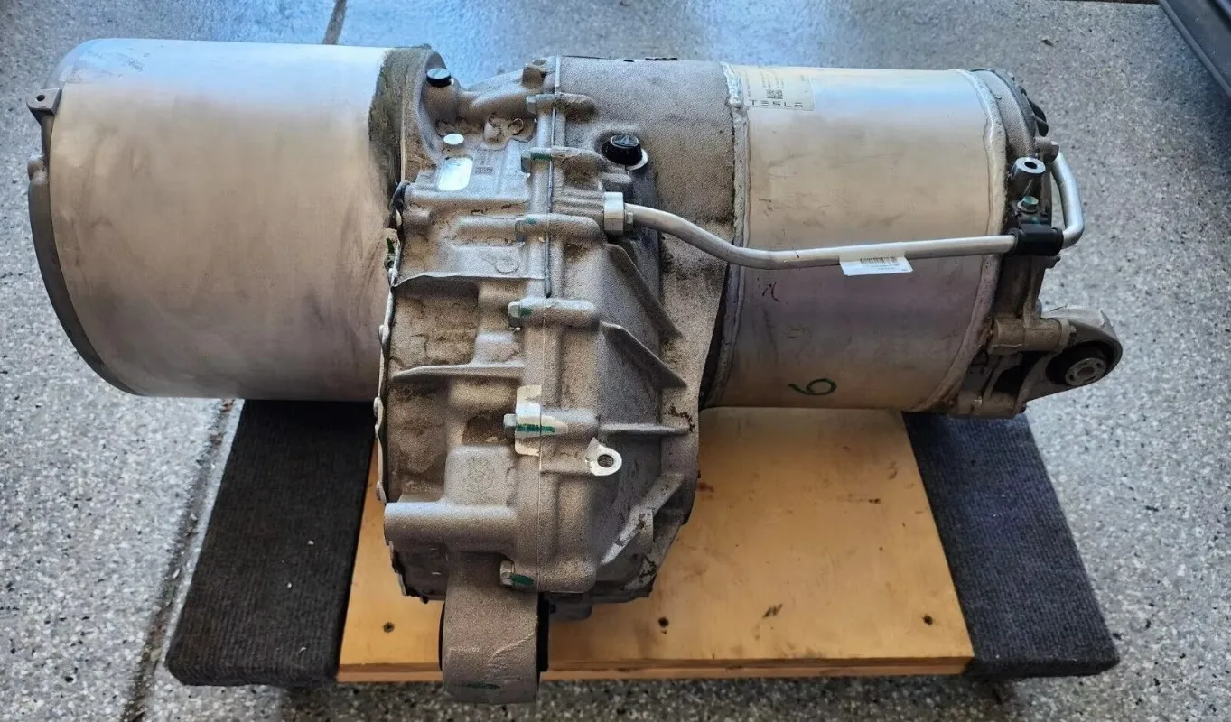 1002633-01-X 1025598-01-X  Model S/x Sports Rear Drive Unit - LDU 1002633 1025598