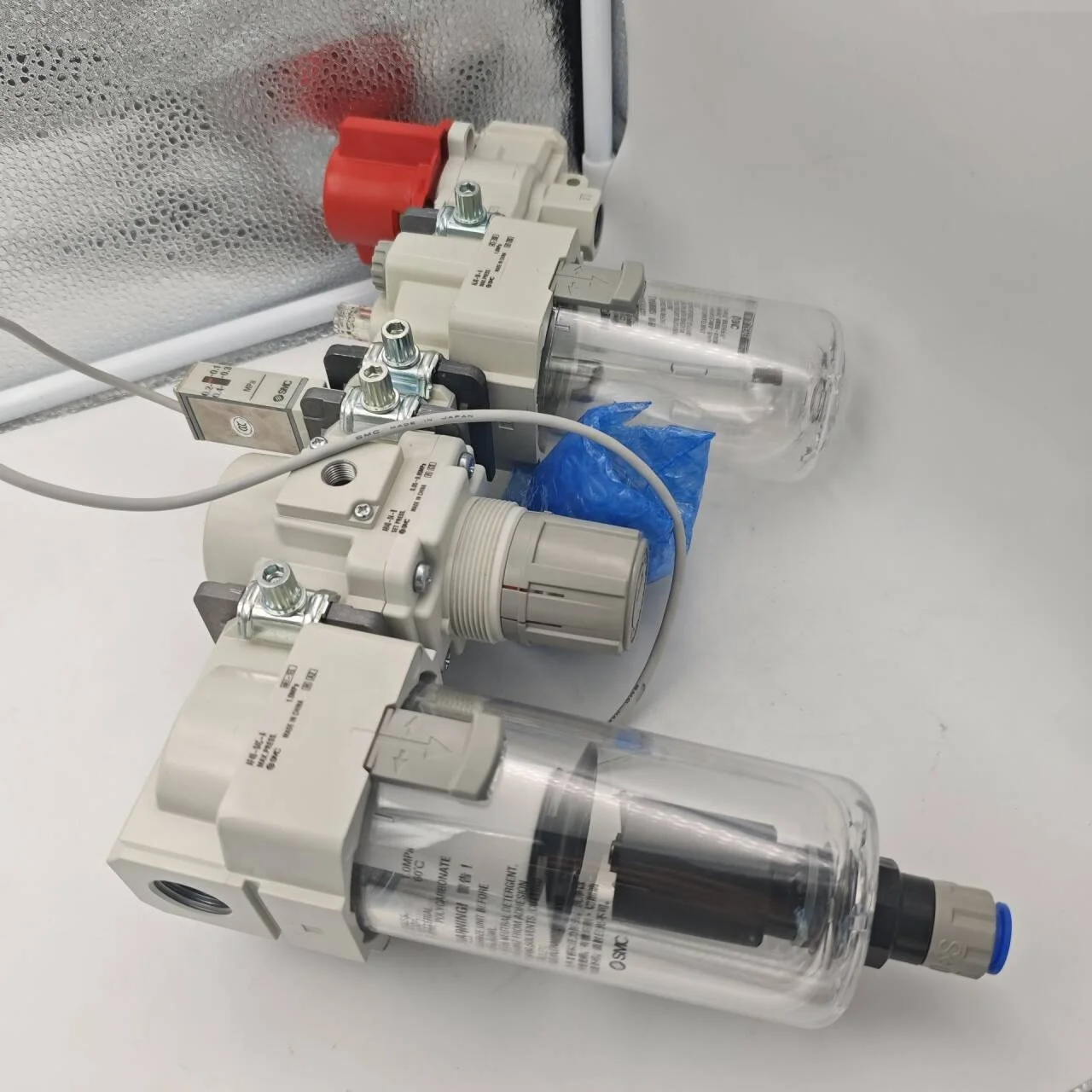 

SMC Filter, Pressure Regulator, Oil Atomizer AC40-04CG-SV-B AC50A-06DG-V-D AC40B-03-V-2-A Air Filtration Combination Element