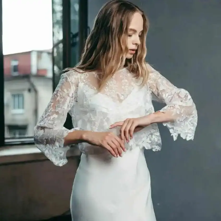 Sexy Wedding Jackets New Scoop Soft Lace Bridal Coat Appliques Long Sleeves Wedding Bolero Jacket Shawl Open Back Customized