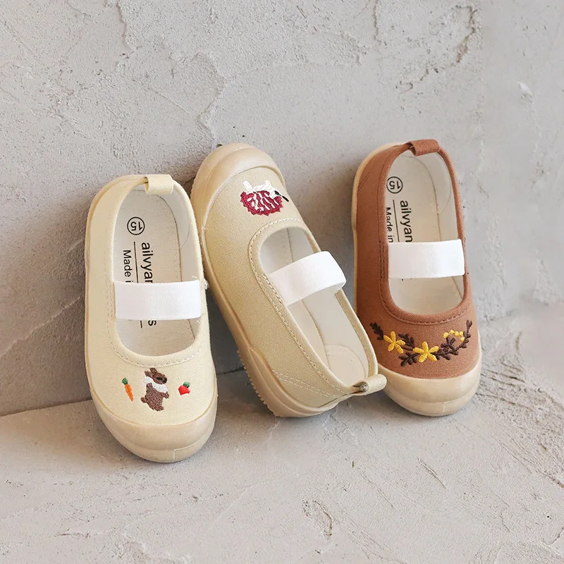HoneyCherry New Style Kids' Embroidered Retro Canvas Shoes - Low-Cut Footwear for Girls in Kindergarten & Primary School