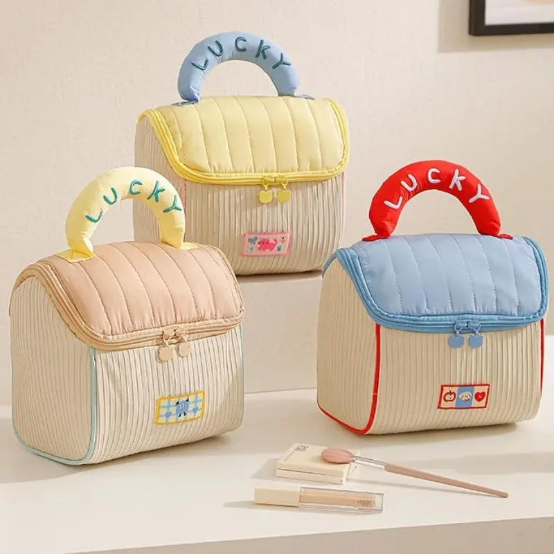 

Cartoon pattern cute hut handbag girls large capacity cosmetic organizer portable handheld travel toiletry bag