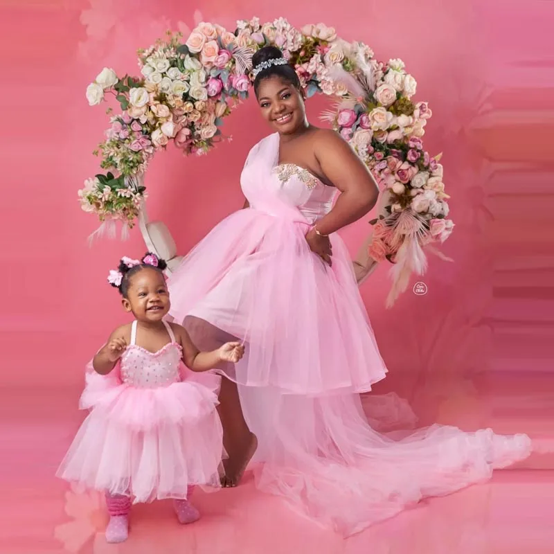 

Sweety Pink Mother And Daughter Photography Tulle Dresses South Africa A-line Ruffled Birthday Party Dresses For Mom & Kids