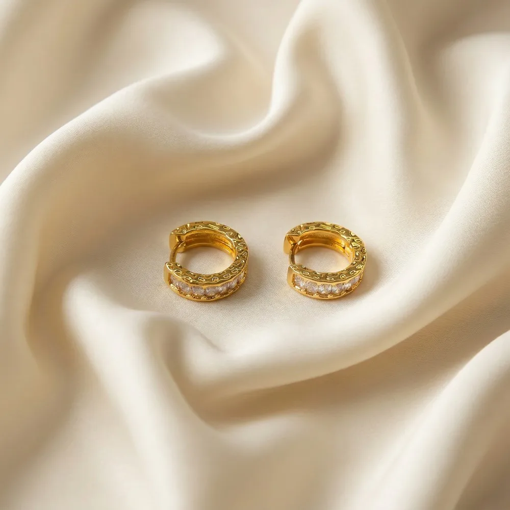 Goldfarben plattierte Edelstahl-Kreisohrringe für Damen, modischer Schmuck mit Zirkonia, trendige Kreisohrringe, Geschenk