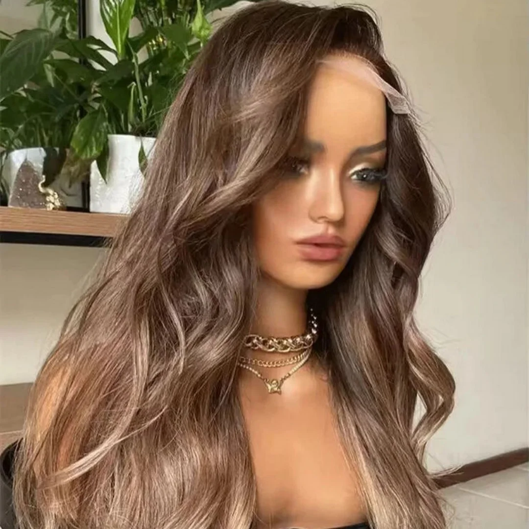شعر مستعار بني متوسط دافئ مع جذور داكنة، شعر مستعار بدون صمغ، شعر مستعار طويل مموج بدانتيل أمامي، باروكات صناعية للنساء في الجزء الأوسط