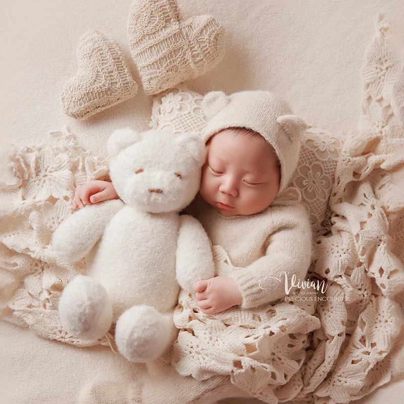 Newborn Knit Bear Hat and Jumpsuit Photography Outfit Heart Posing Props Ins Style Blanket and Pillow Studio Photography Costume