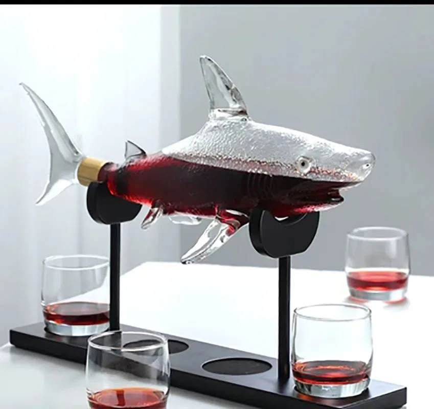 Creative European Shark Shaped Glass Craft Art Decanter, Thickened Sealed High Borosilicate Glass, Wine Bottle Container