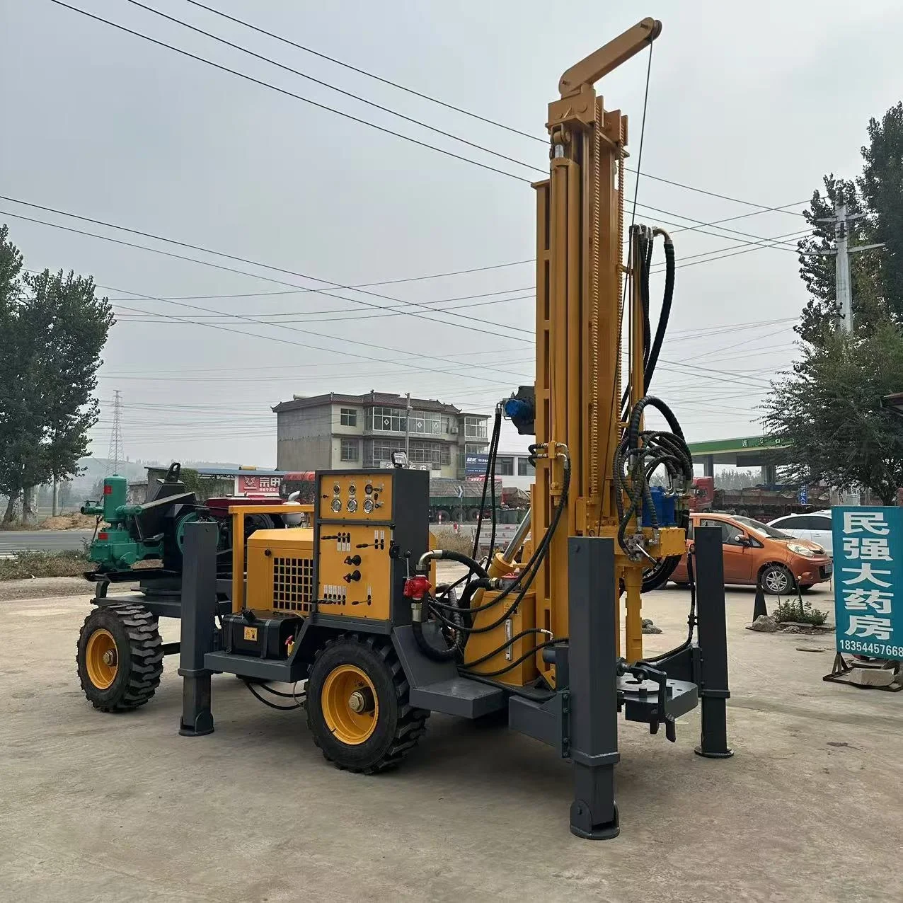Wheels 180m Water Well Drilling Rig Engine Borehole Rock Rotary Machine Hydraulic DTH air Drilling Rig on Sale