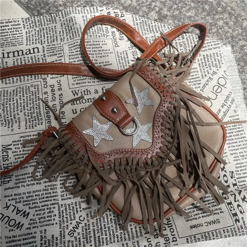 2024 American Western Style Shoulder Bag Niche Fashion Design Tassel Crossbody Bag Versatile Retro Armpit Crossbody Saddle Bag