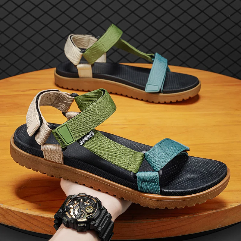 Klassische Herren-Outdoor-Sportsandalen Rutschfest Atmungsaktiv Leichte Freizeitschuhe für Sommer Strand & Wandern Größe 40-45