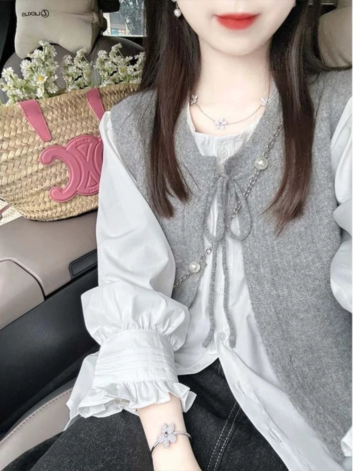 

Корейский вязаный комплект: свитер и жилетка с круглым вырезом для женщин, повседневный стиль для работы и отдыха