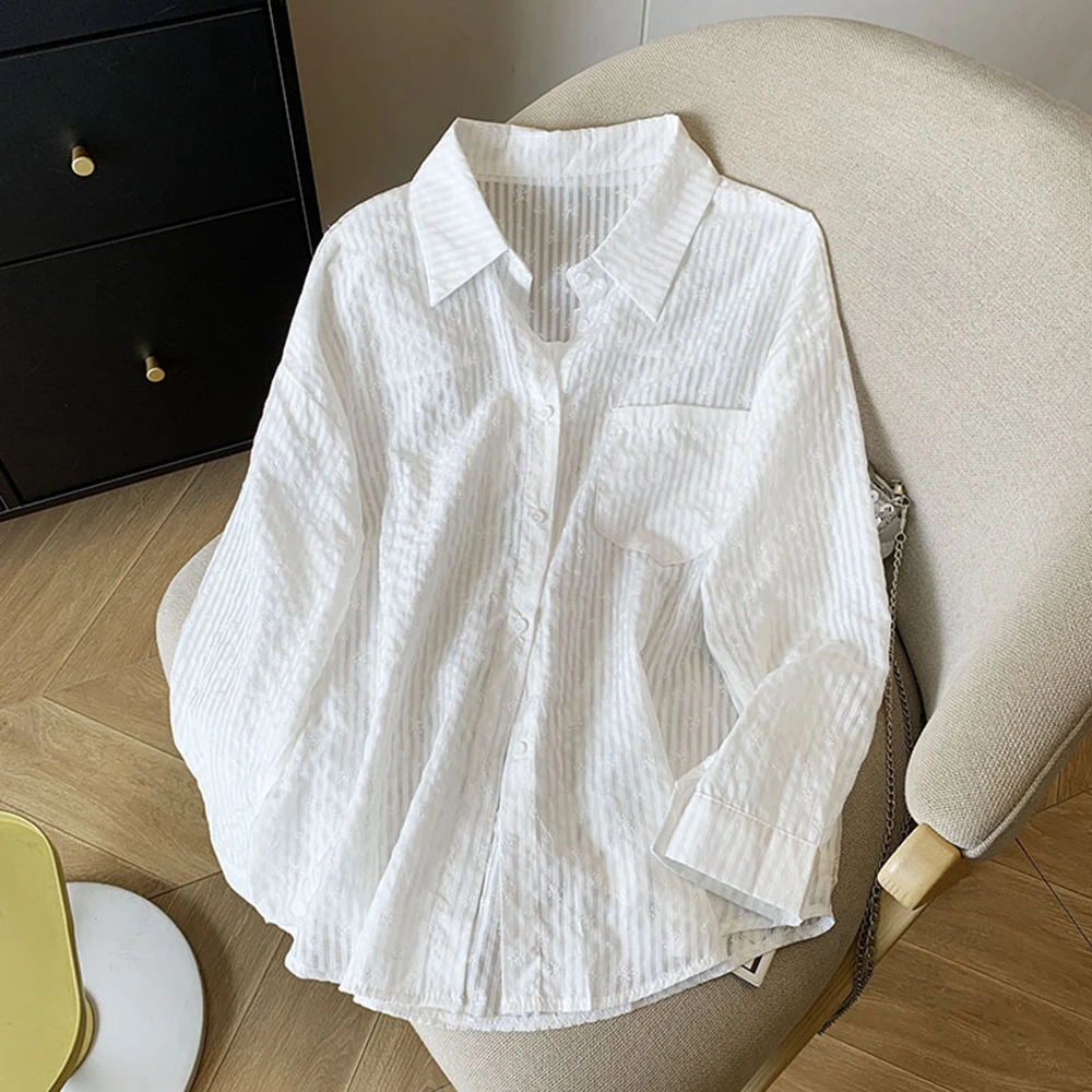 قميص نسائي صيفي مخطط وردي للحماية من الشمس ملابس خارجية رفيعة واحدة الصدر فضفاضة تناسب كسول نمط غير رسمي مفتوح من الأمام ملابس علوية نسائية