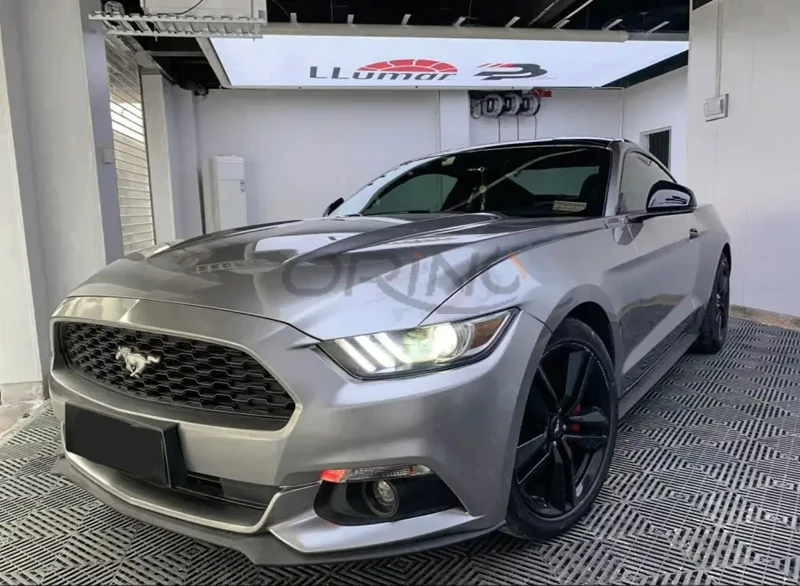 

Premium Ultra PET Gloss GT Silver Metallic Vinyl Car Wrap Paint Film Roll with Air Release Technology