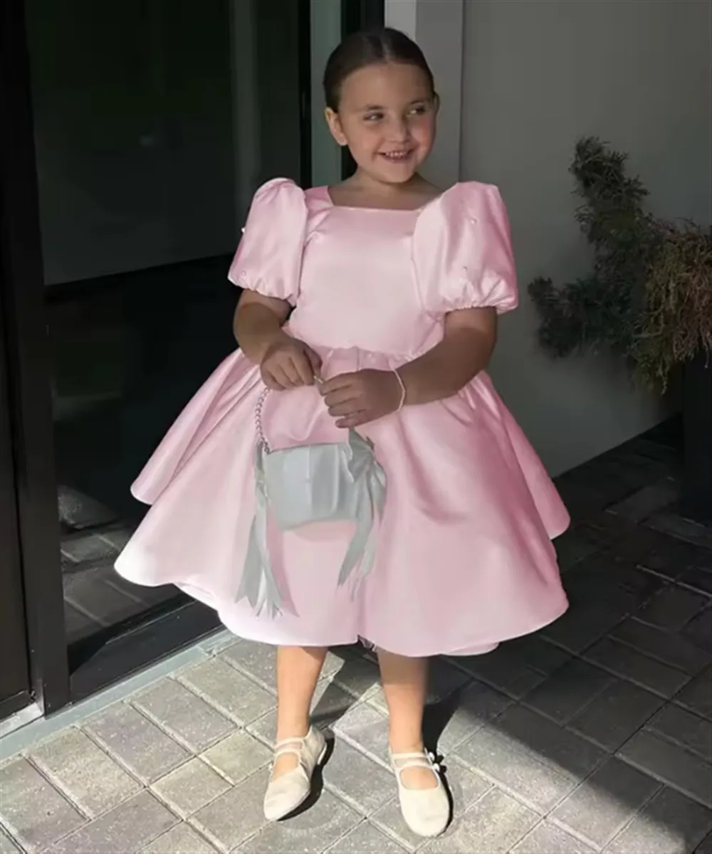 カスタマイズされたフラワーガールドレス結婚式用幼児バルーンスリーブ膝丈初聖体ドレス子供フリルサテンパーティードレス